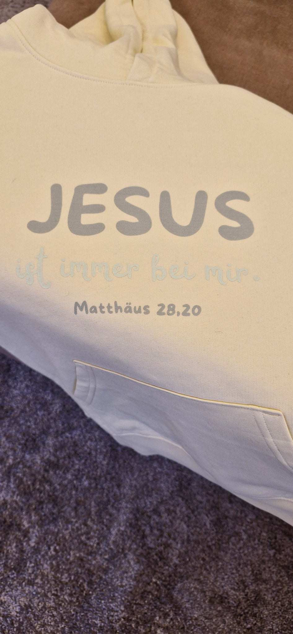 Essentials Hoodie mit Jesus-Motiv und nachhaltiger Einzelanfertigung